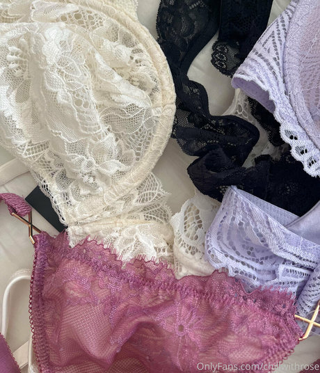 chillwithrose art pornstar gallery