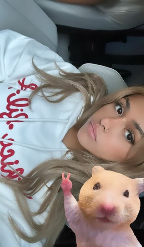 Demisux top model pics