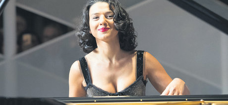 Khatia Buniatishvili star adult pictures