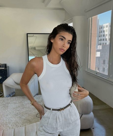 Cindy Mello pornstar nude gallery