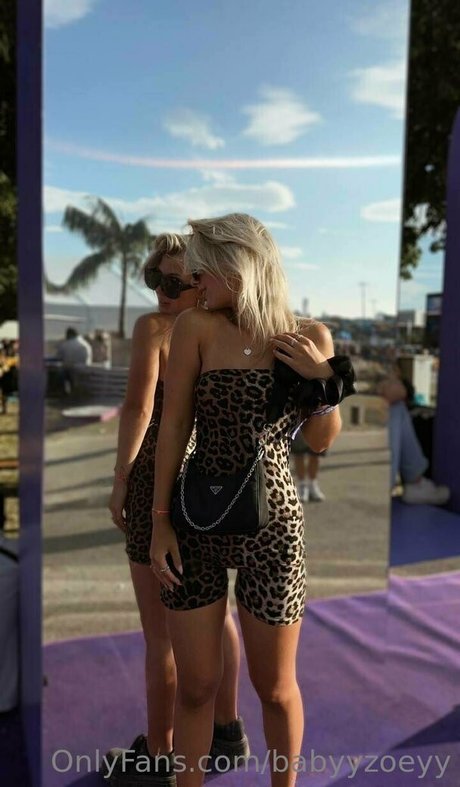 babyyzoeyy star exclusive photos