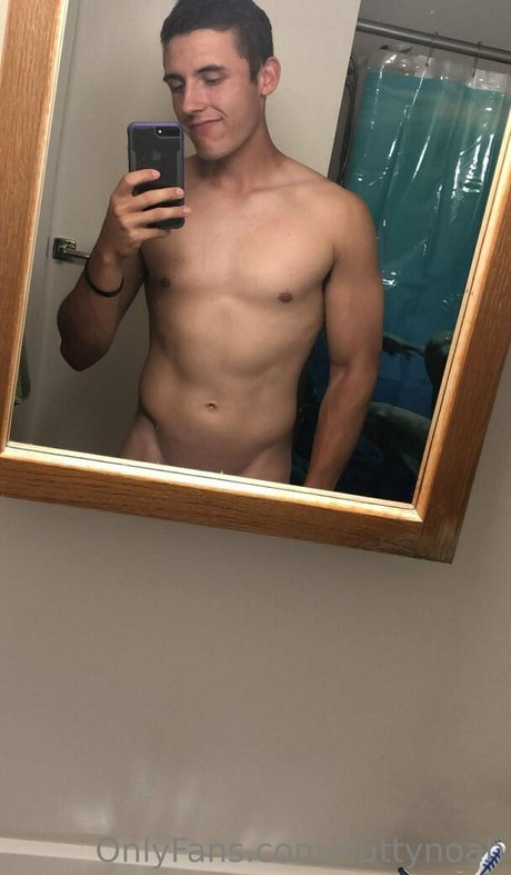nuttynoah model top images