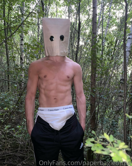 paperbagfree xxx model photo