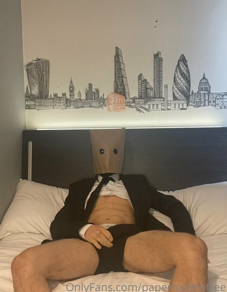 paperbagfree sex model image