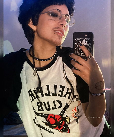 milf glasses onlyfans free galleries