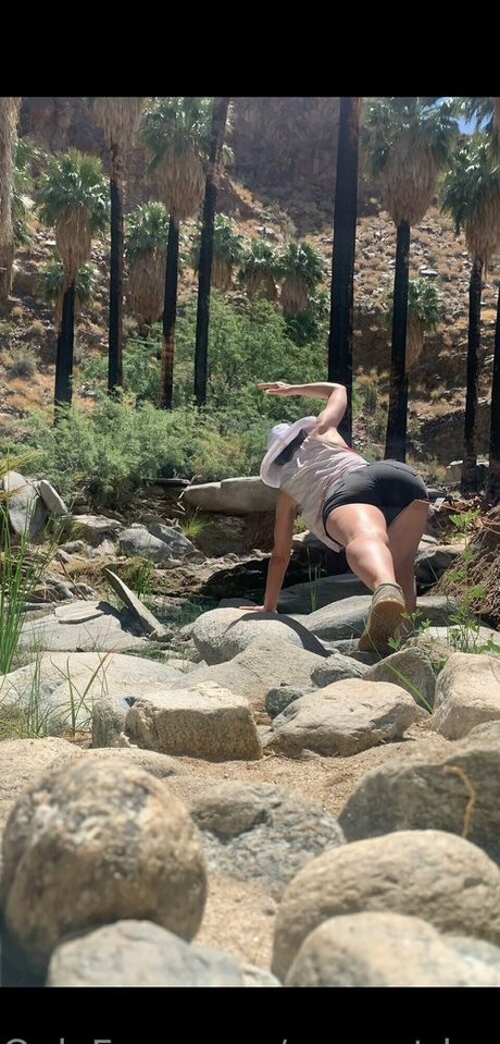 margotdeveraux model best picture