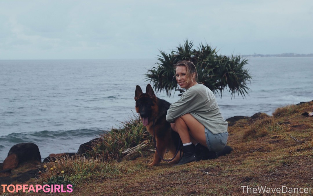 thewavedancer beautiful actress image