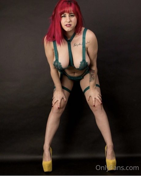 Welshbabelive star best pictures