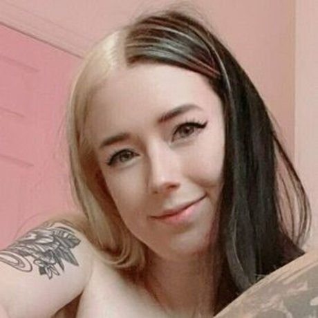 lucyypromo nudes model pics