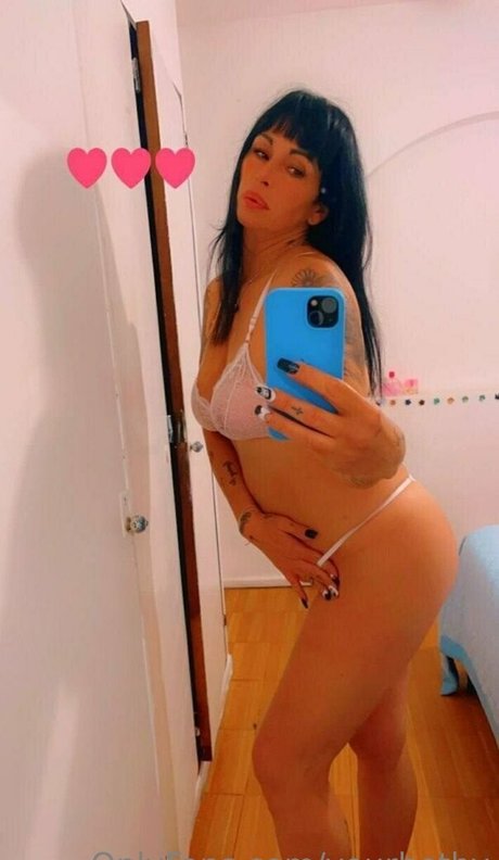 yourbethy model exclusive img