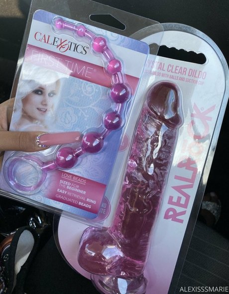 officiallyariaa art actress images