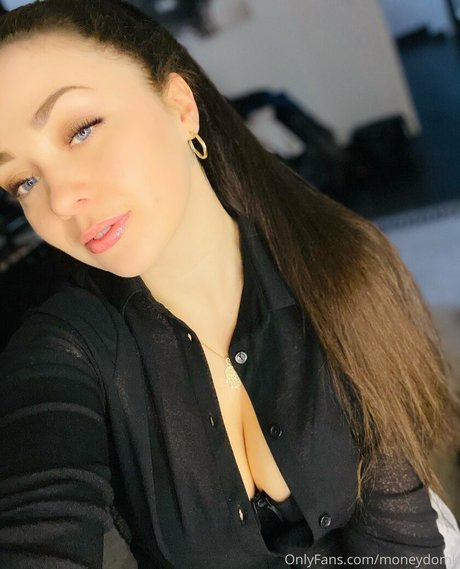 moneydomk nude actress pictures