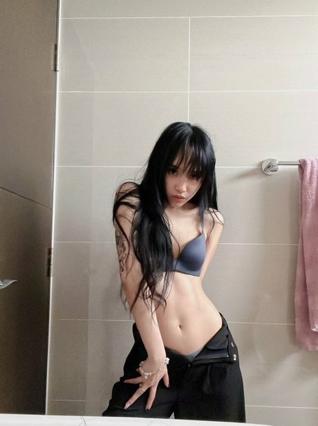 leezipotato pornographic model photos