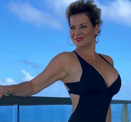 Joice Hasselmann pornstar photo