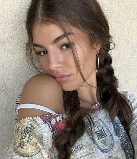 Darianka erotic actress images