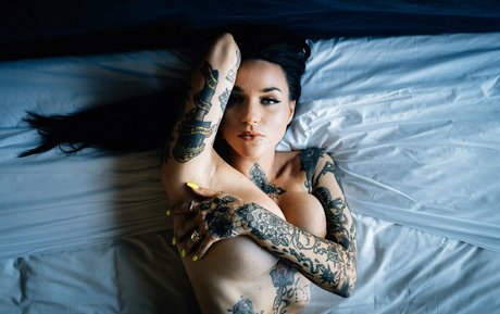 Meredith Devine star naked picture