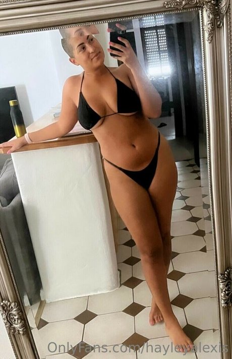 Hayley Alexis pretty star images