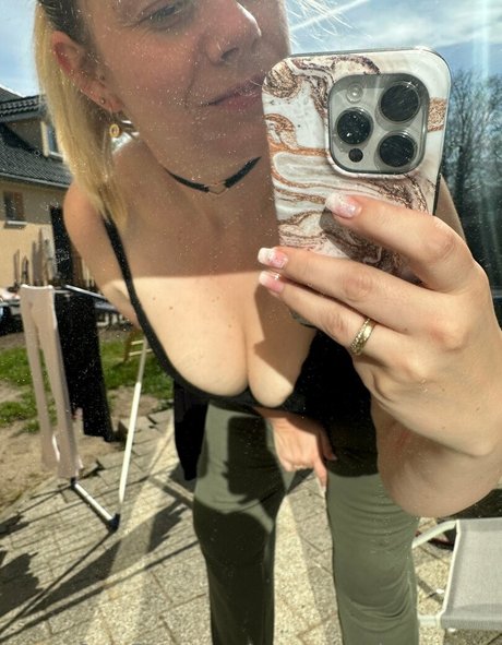 milf glasses onlyfans sexy xxx photos