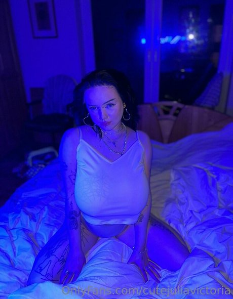 cutejuliavictoria perfect pornstar image