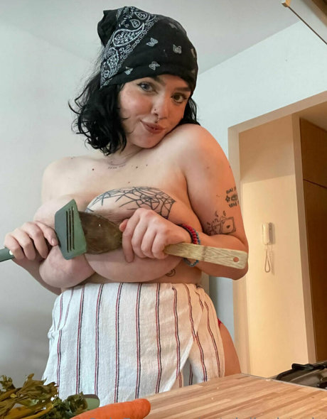 cutejuliavictoria model erotic img