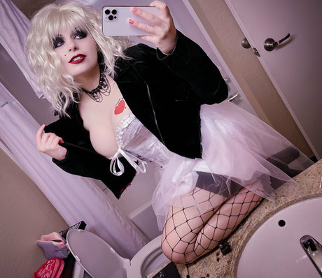 Maxalah model top image