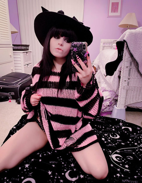 Maxalah model nice galleries