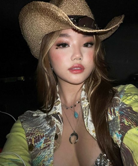 Annxhy hot pornstar photo