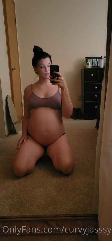 curvyjasssy perfect model pictures