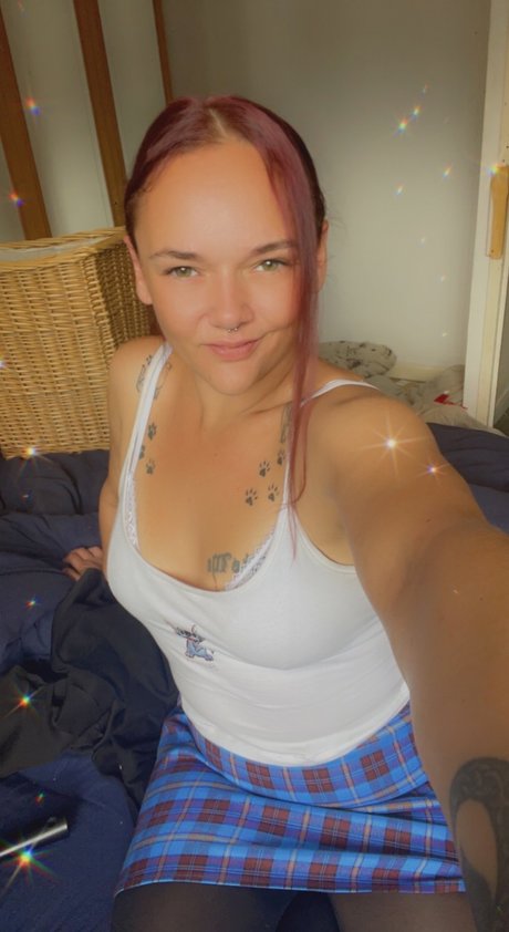lil miss bite me porn model image