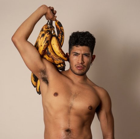 Alam Herrera nude pornstar gallery