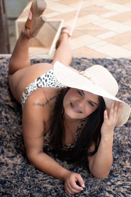 Paty bumbum pornstar naked img
