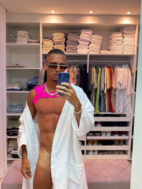 Pedro Ribeiro pornstar nude image