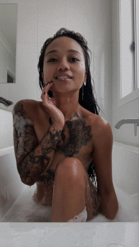 Miss Bee Haven model porn picture