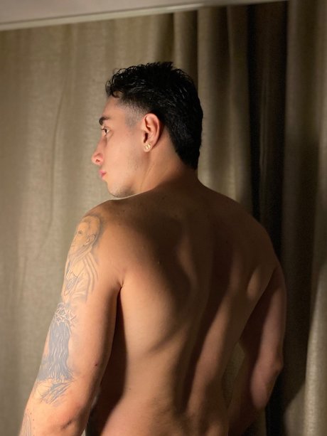 DANIEL OSORIO BETANCOURT exclusive star pic