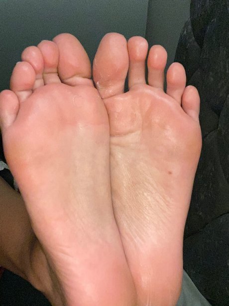 Pretty Toes xxx actress images