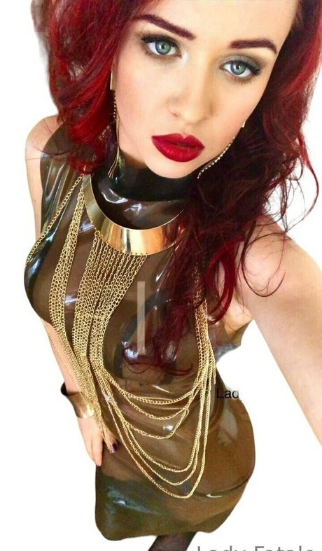 onlinefemdom perfect model photo