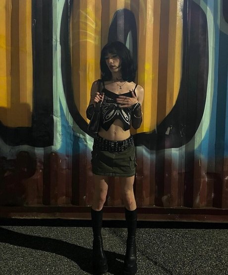 Cherry Darling model pretty archive