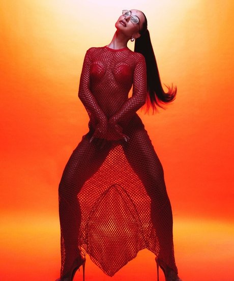 Sabrina Sato actress picture