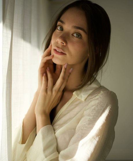 Melodi Flack star hot photo