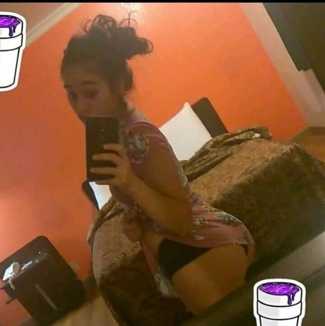 bee main69 model pornographic picture