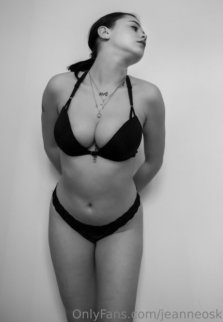 jeanneosk nude actress pic