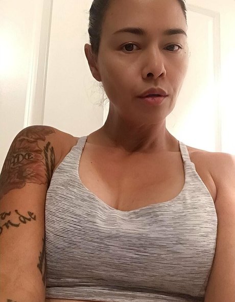 thedanavespoli model hd archive