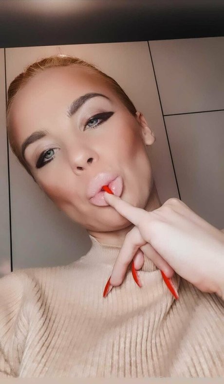 juleeya 69 nudes pornstar pics