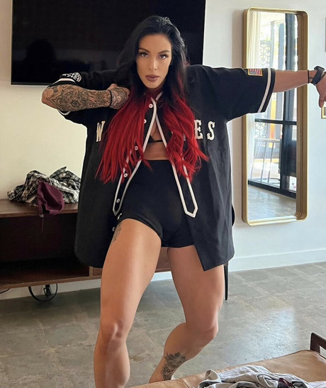 Kayla Rossi perfect model img