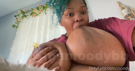 moodybb star best photos