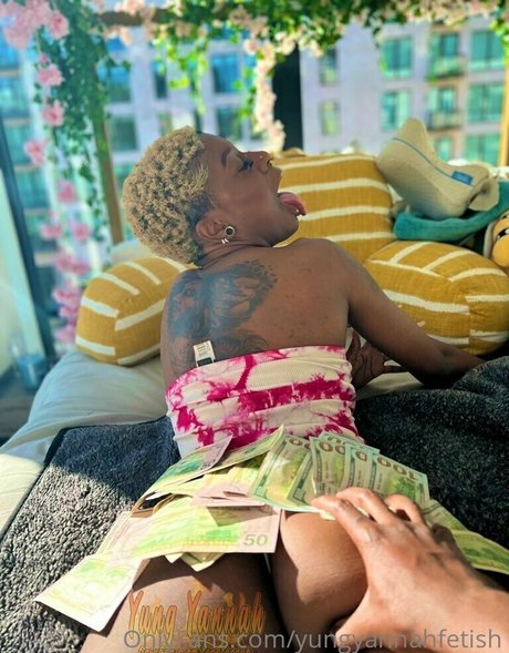 yungyannahfetish pornstar nude photo