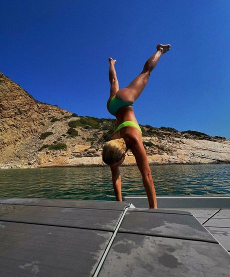 Carolina Dieckmann best model pic