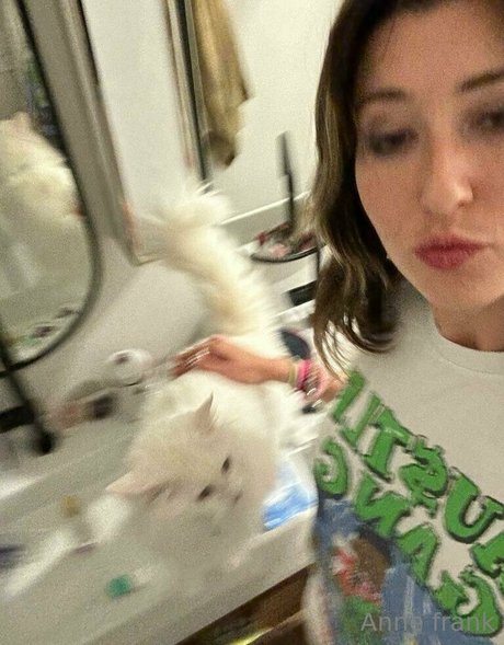 lil ann3frank sexy model images