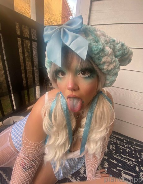 plantsimpp adult actress pic