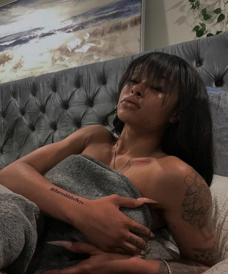 Dabofkya nudes actress archive